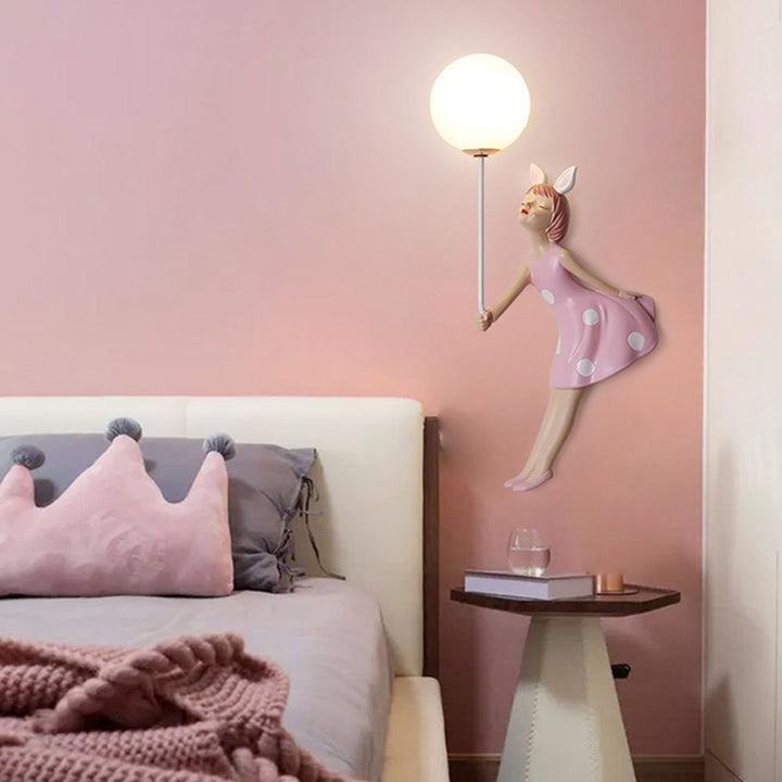 Aria Applique Murale Moderne en Forme de Ballon et de Fille, PV, Rose, Chambre à coucher - Neutralighting