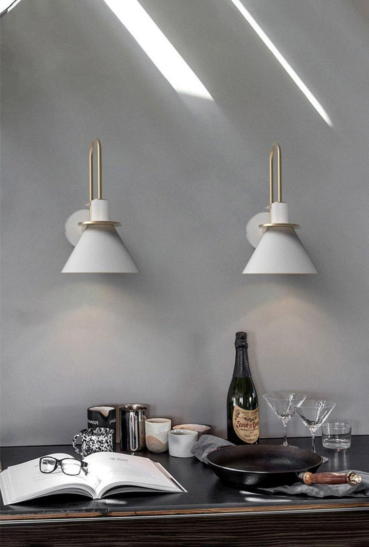 Lustra Lampe Murale Noire et Dorée Minimaliste - Neutralighting