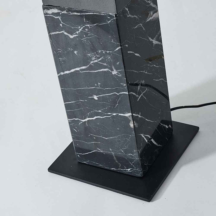 Lampadaire Mira en Fer – Style Lampadaire Contemporain
