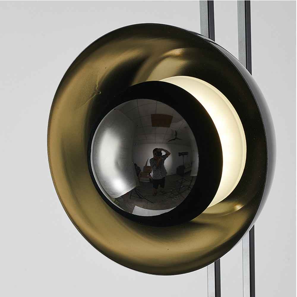 Lampadaire Mira en Fer – Style Lampadaire Contemporain