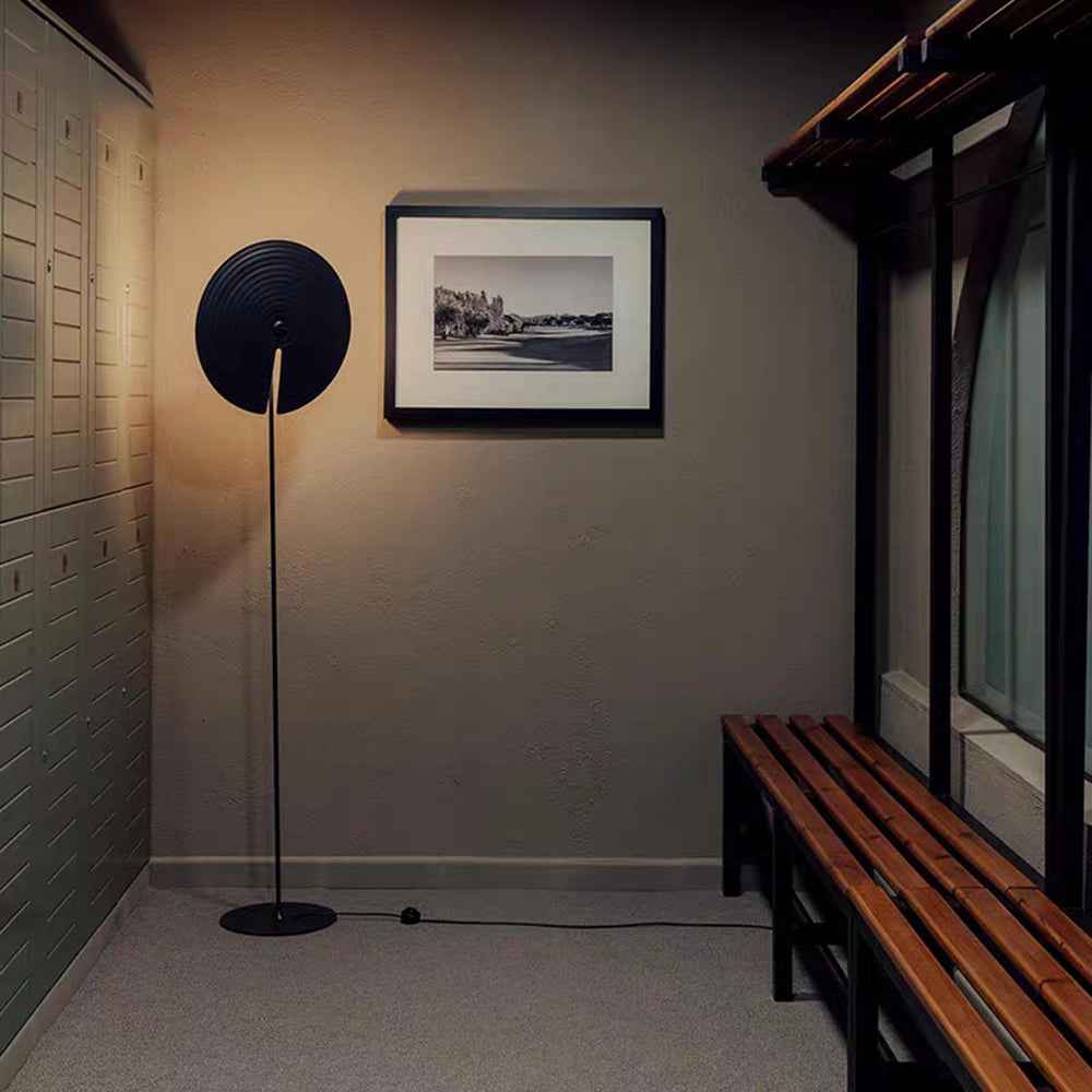 Lampadaire Arisha en Métal – Design Épuré Lampadaire