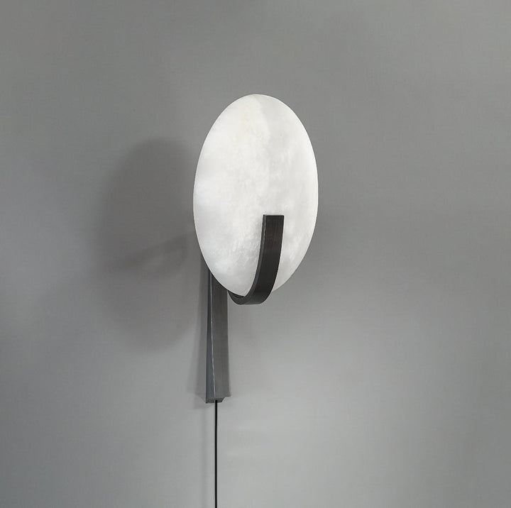 Althea Minimalist Alabaster Wall Lamp - Neutralighting