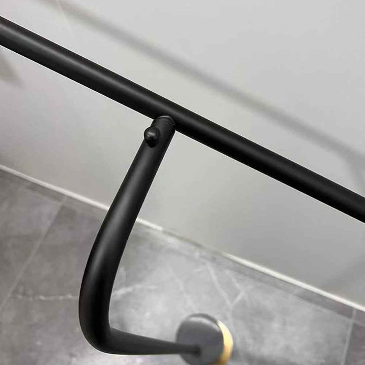 Lampadaire Arisha en Métal – Lumière Élégante