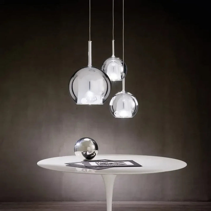 Valentina Moderne Sphère LED Suspension Verre Salle à Manger - Neutralighting