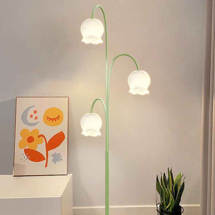Lampadaire Arisha en Verre – Ambiance Chaleureuse