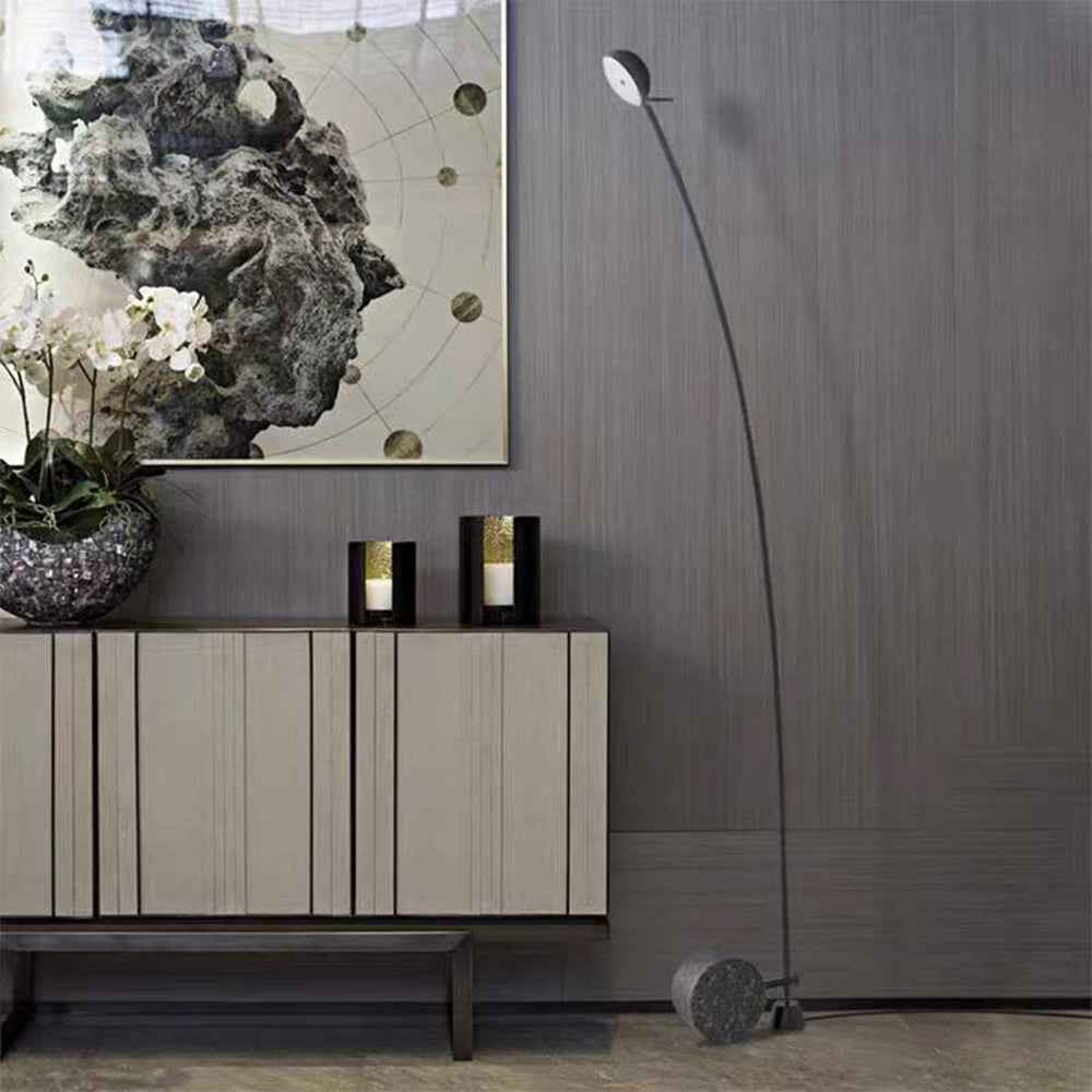 Lampadaire Mira en Fer – Design Lampadaire Moderne