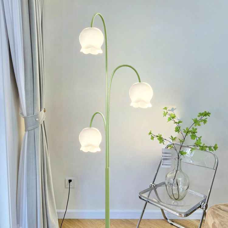 Lampadaire Arisha en Verre – Ambiance Chaleureuse