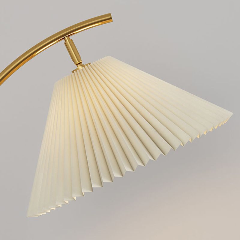 Muto Lampadaire Avec Table Parapluie Moderne LED Abat Jour Blanc Métal Tissu Chambre à Coucher/Salon - Neutralighting