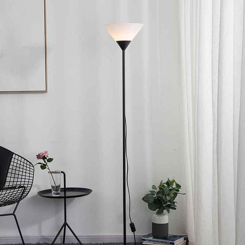 Lampadaire Valentina en Acrylique – Ambiance Chaleureuse