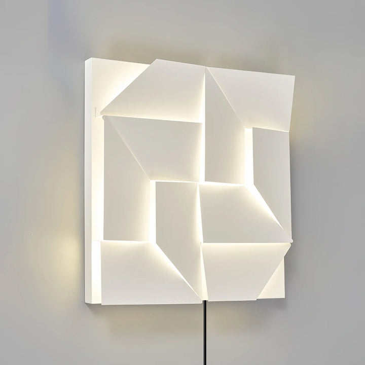 Arthaen Shadows Grand Sconce Wall lamp - Neutralighting