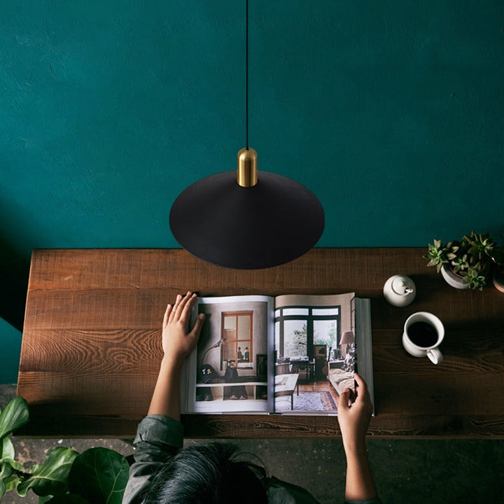 Arisha Suspension Moderne LED Acrylique/Métal, Noir/Blanc/Or, Salon - Neutralighting