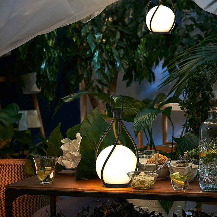 Valentina Suspension Extérieure Globe Moderne, Métal/Acrylique, Blanc/Noir, Jardin - Neutralighting