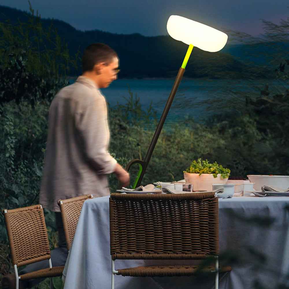 Lampadaire Ray en Acrylique – Style Lampadaire Tendance