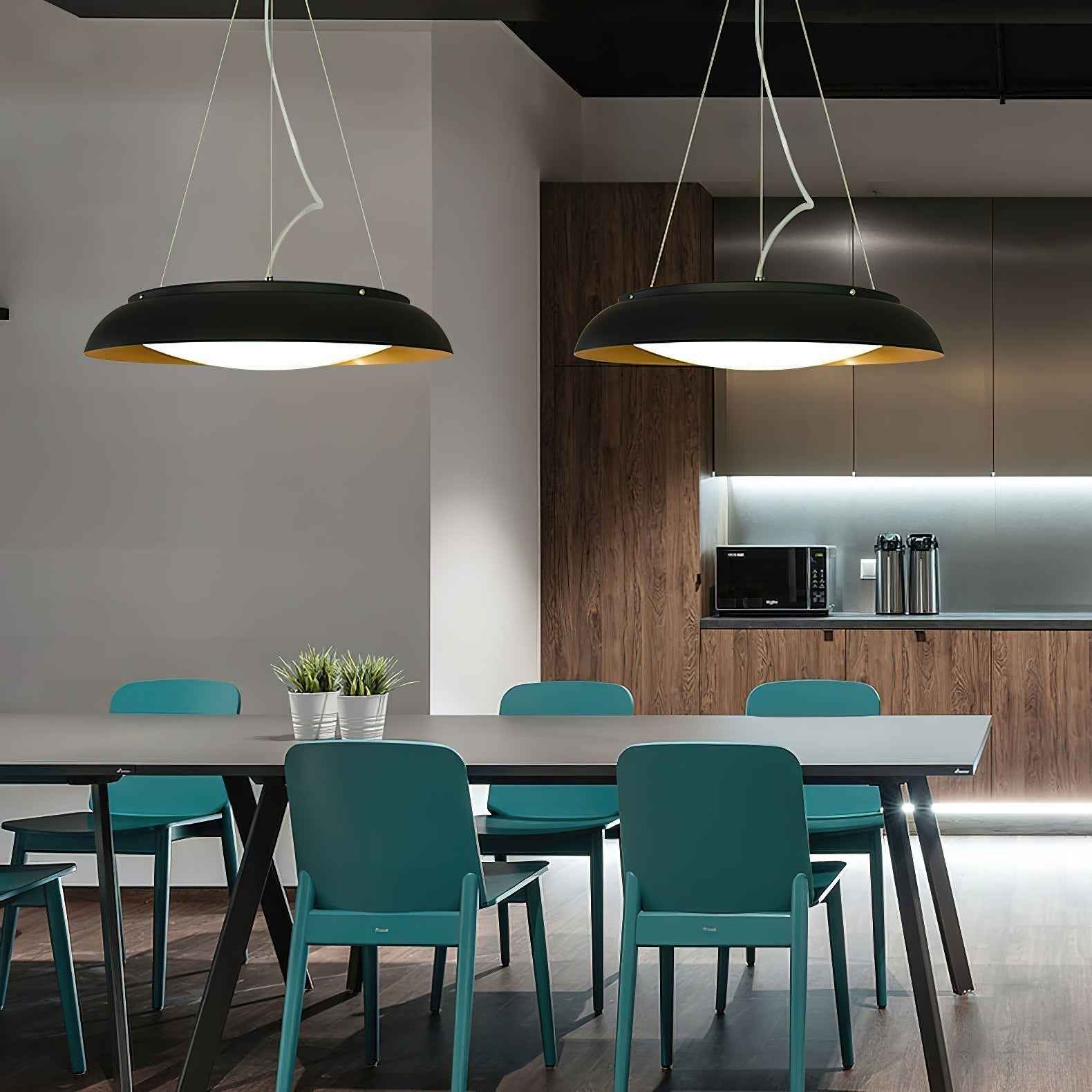 Lampe Avsolisra en Acrylique – Design Contemporain