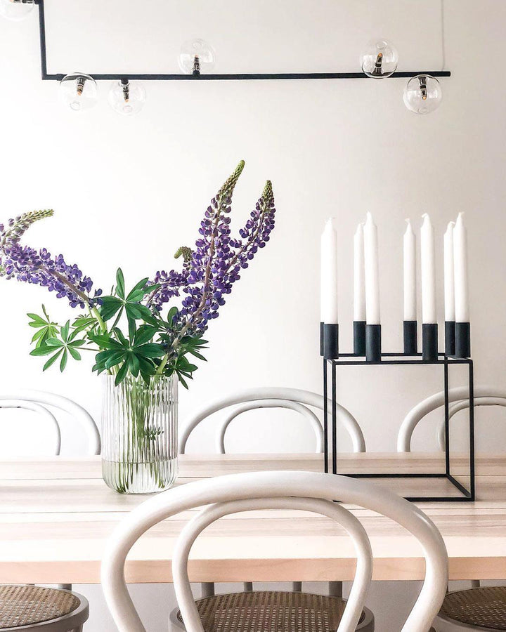 Lustra Chandelier en Verre avec Structure en Acier Noir Linéaire - Neutralighting