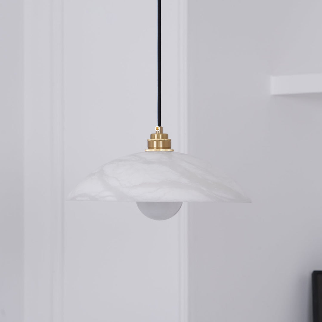 Delin Suspension Dôme en Albâtre &amp; Laiton - Neutralighting