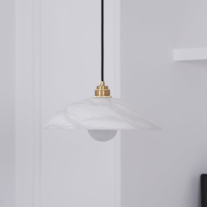Delin Suspension Dôme en Albâtre &amp; Laiton - Neutralighting