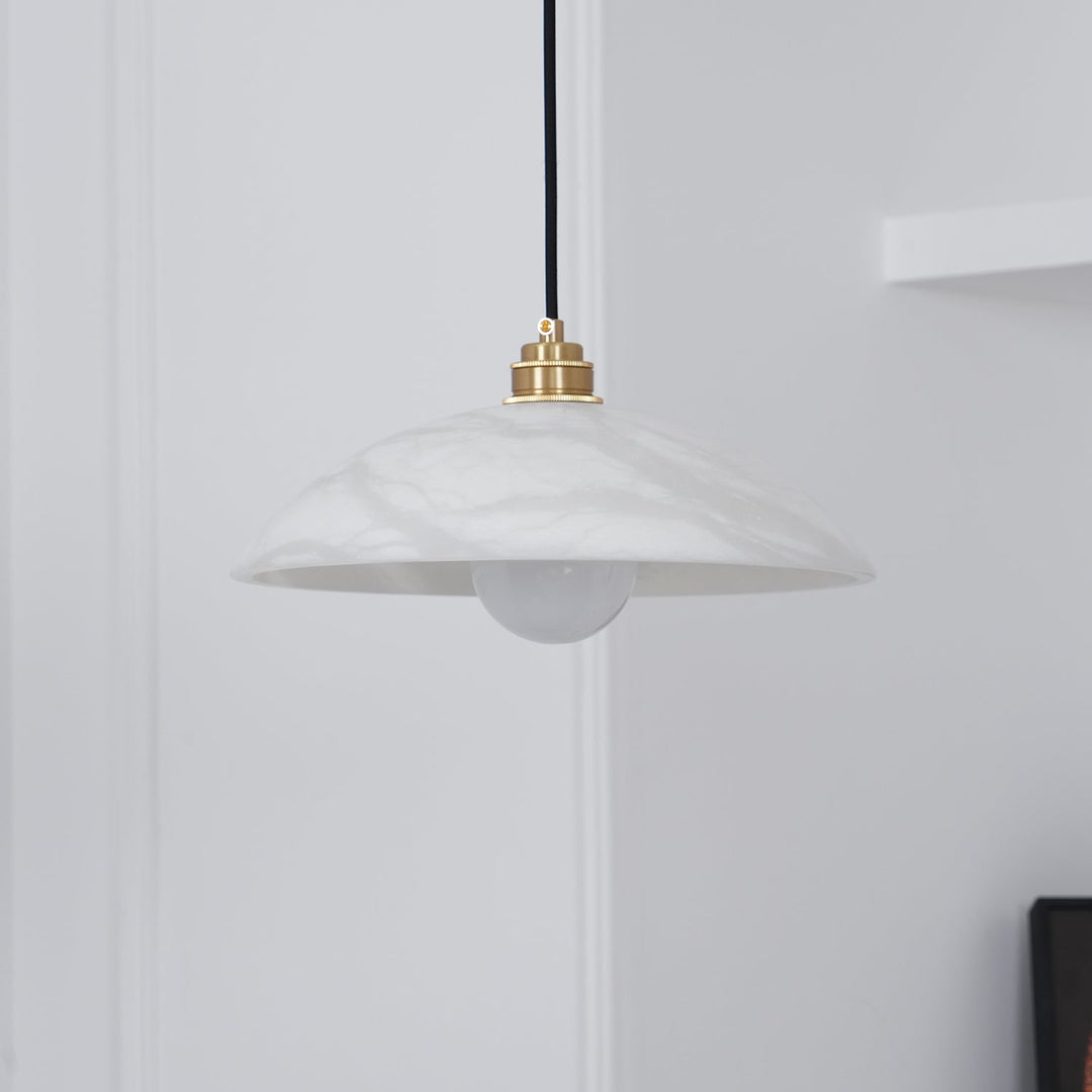 Delin Suspension Dôme en Albâtre &amp; Laiton - Neutralighting