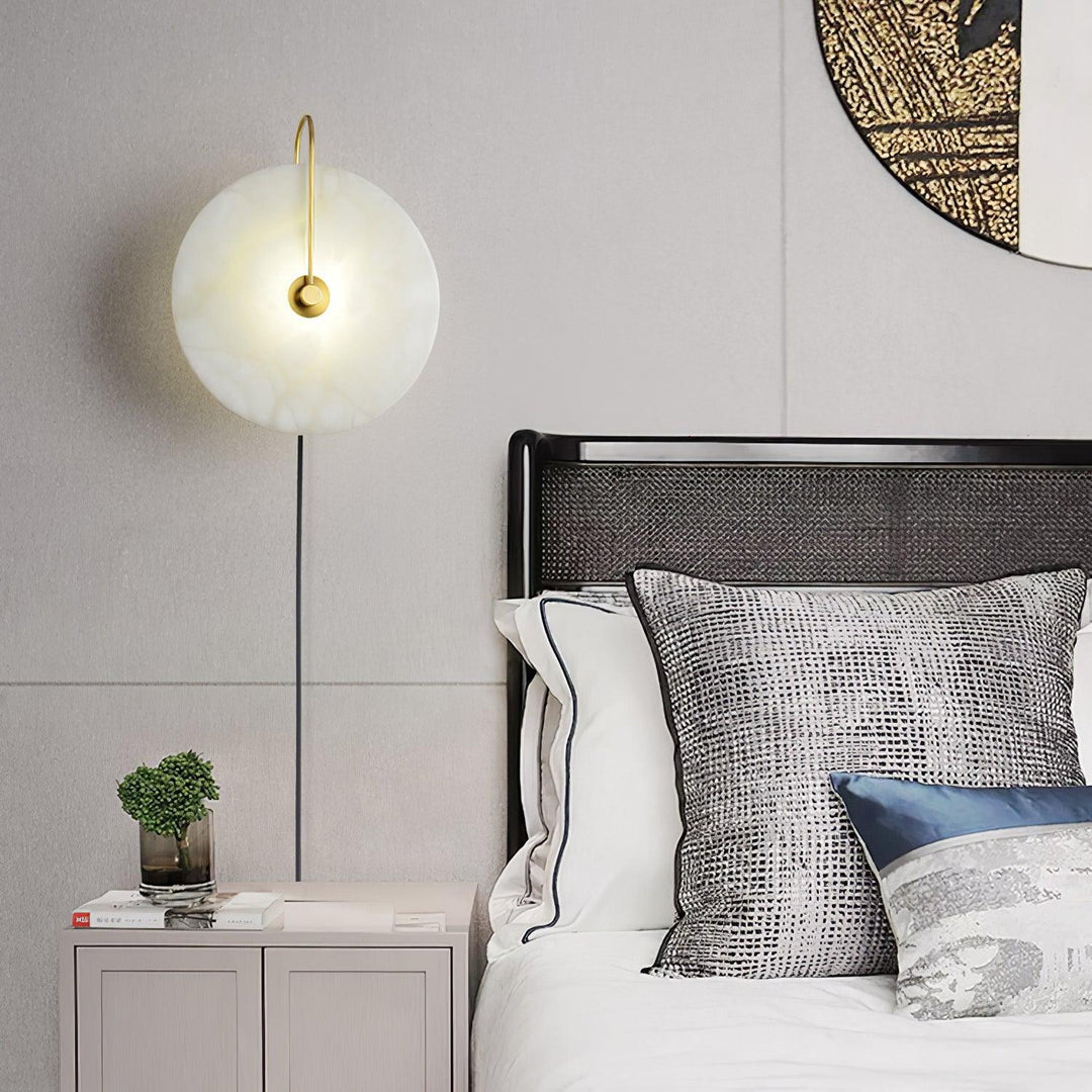 Ceraeyra Alabaster Globe Wall Light - Neutralighting