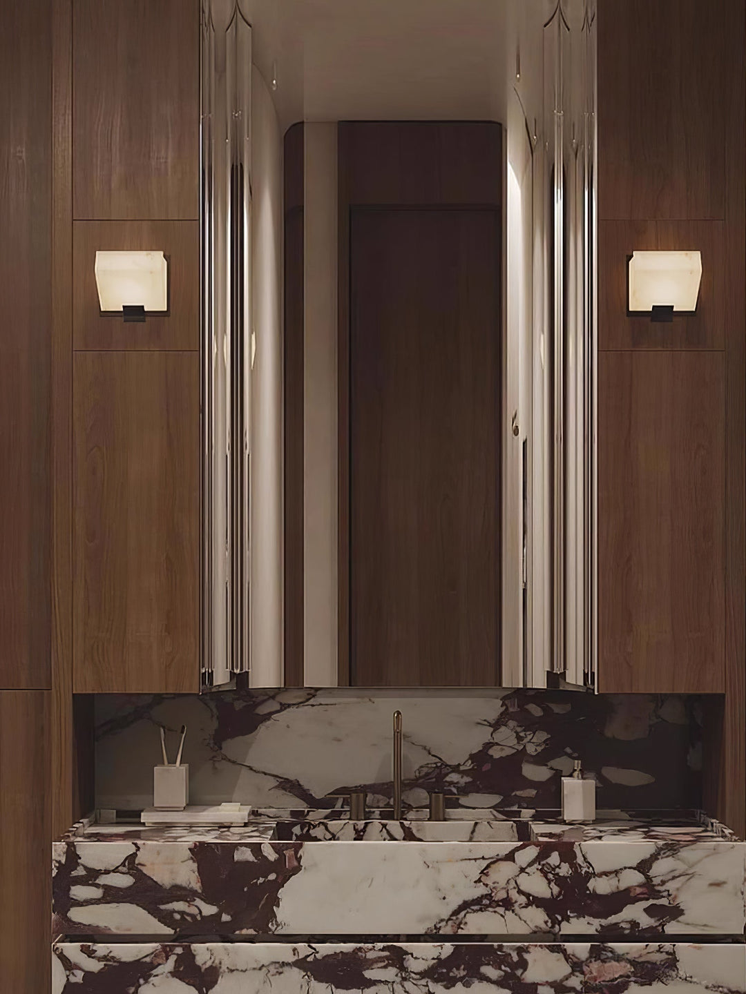 Dione Alabaster Wall Lamp - Neutralighting