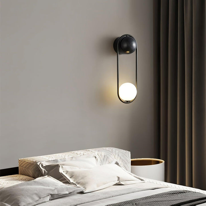 Virelli Applique Murale Cadre en Laiton en Forme de Boucle et Globe en Verre pour Art - Neutralighting