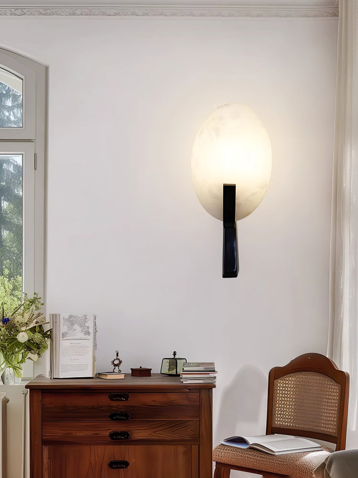 Althea Minimalist Alabaster Wall Lamp - Neutralighting