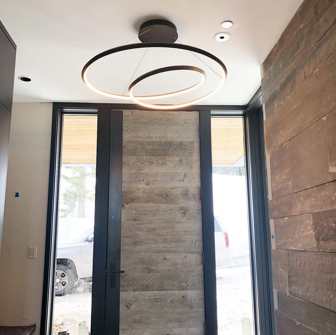 Lustra Chandelier en Aluminium Doré et Verre Opale - Neutralighting
