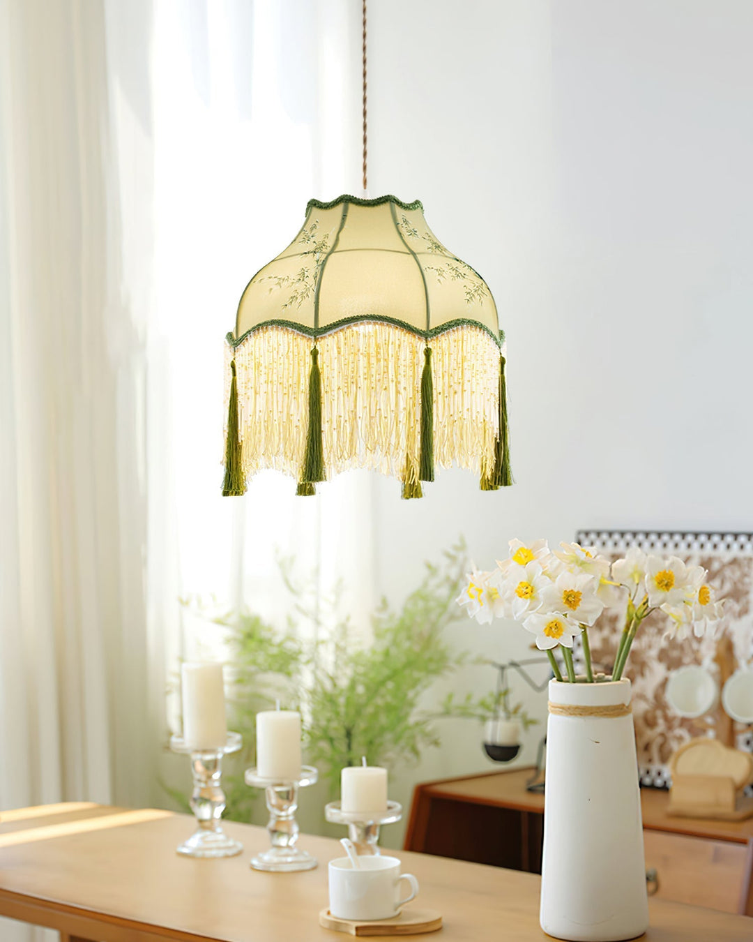 Angelika Suspension Lampe en Tissu Écaille Bambou Pompon - Neutralighting