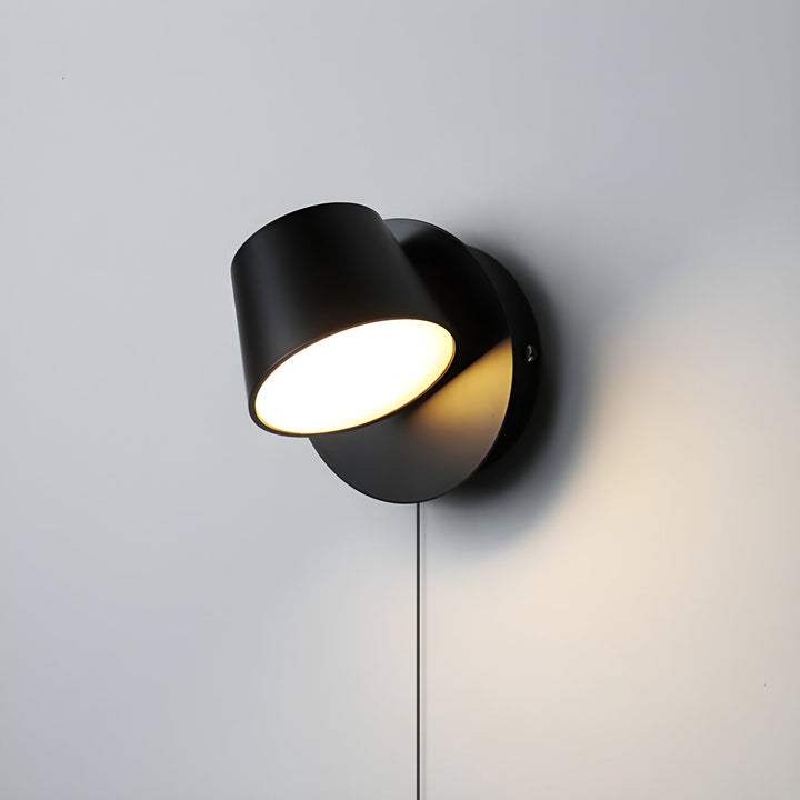 Aurlaeir Adjustable Plug-in Wall Lamp - Neutralighting
