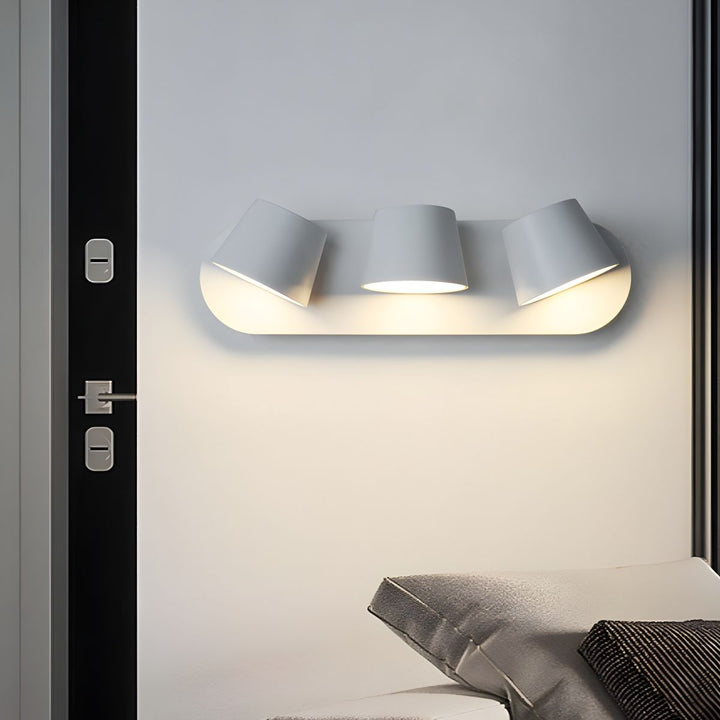 Aurlaeir Adjustable Plug-in Wall Lamp - Neutralighting