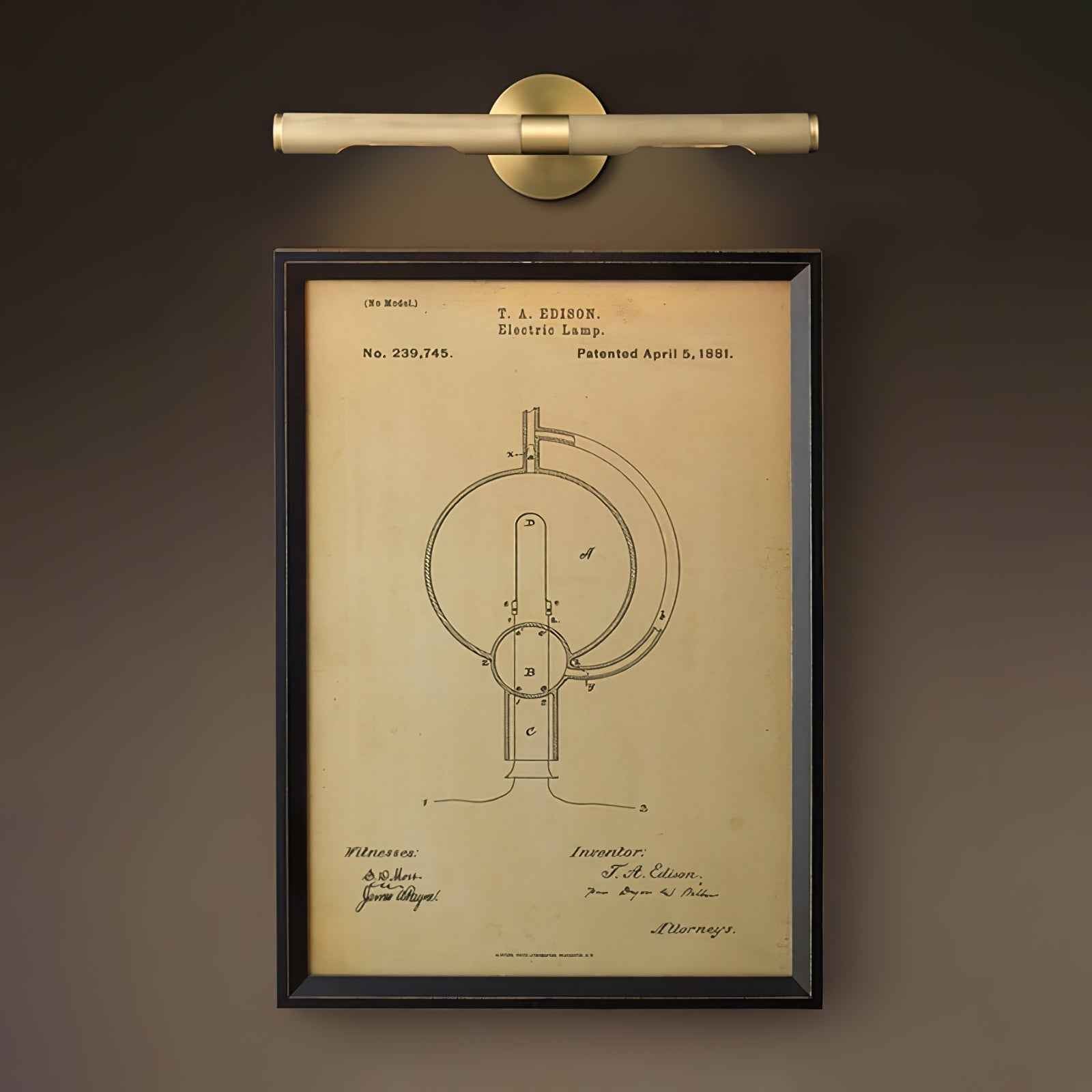 Lampe in en Laiton – Design Contemporain