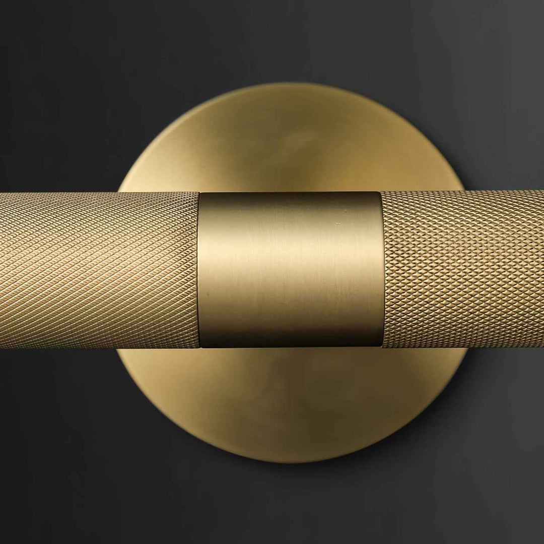 Lampe in en Laiton – Design Contemporain