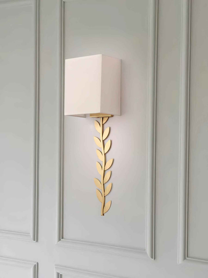 Lampe Plotuvyo en Laiton – Design Contemporain