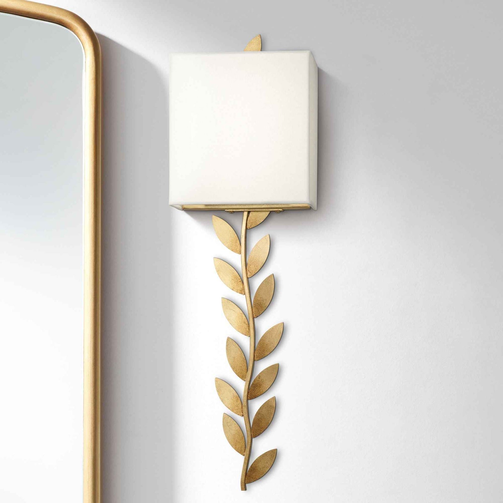 Lampe Plotuvyo en Laiton – Design Contemporain