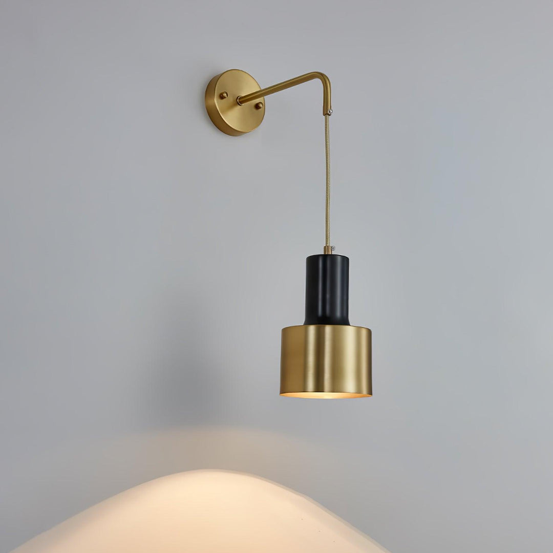 Alvina Applique Murale Moderne Minimaliste en Laiton - Neutralighting