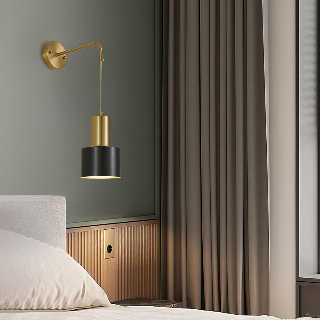 Alvina Applique Murale Moderne Minimaliste en Laiton - Neutralighting
