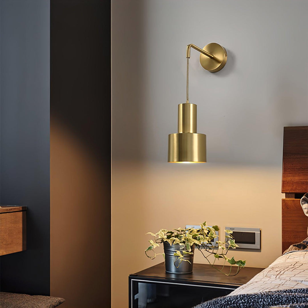 Alvina Applique Murale Moderne Minimaliste en Laiton - Neutralighting