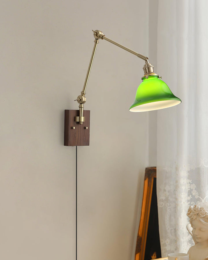 Vionde Applique murale réglable en laiton et verre vert - Neutralighting