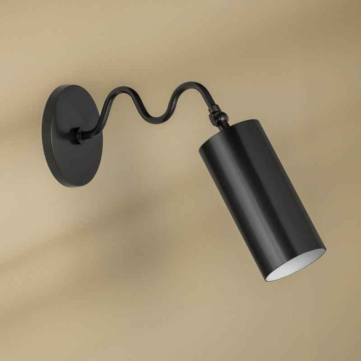 Lampe Vatnuvyu en Laiton – Design Contemporain