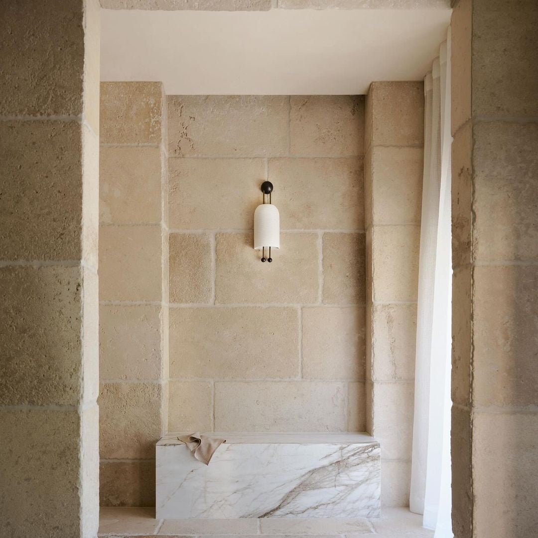 Lustra Applique Murale en Verre Opale Barres Dorées - Neutralighting