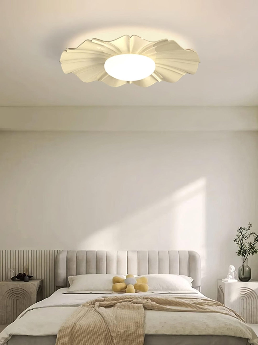 Lustra Plafonnier Or LED Sculpté pour Chambre - Neutralighting