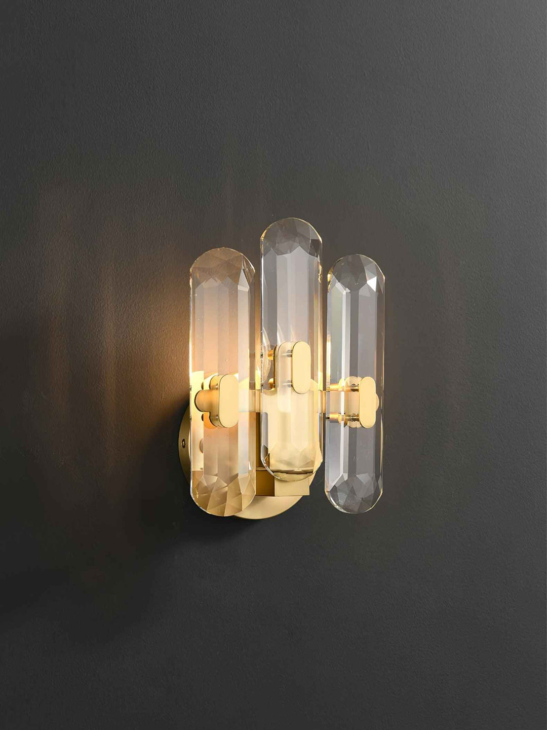 Lampe y en Laiton – Design Contemporain