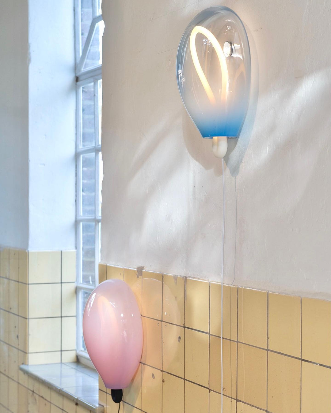 Lysolila Premium Nordic Art Glass Wall Light - Neutralighting