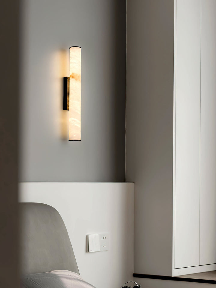 Arcus Lampe Murale Applique Style Élégant Minimaliste Moderne en Laiton et Albâtre - Neutralighting