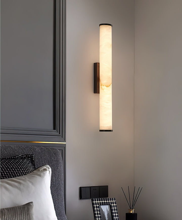 Arcus Lampe Murale Applique Style Élégant Minimaliste Moderne en Laiton et Albâtre - Neutralighting