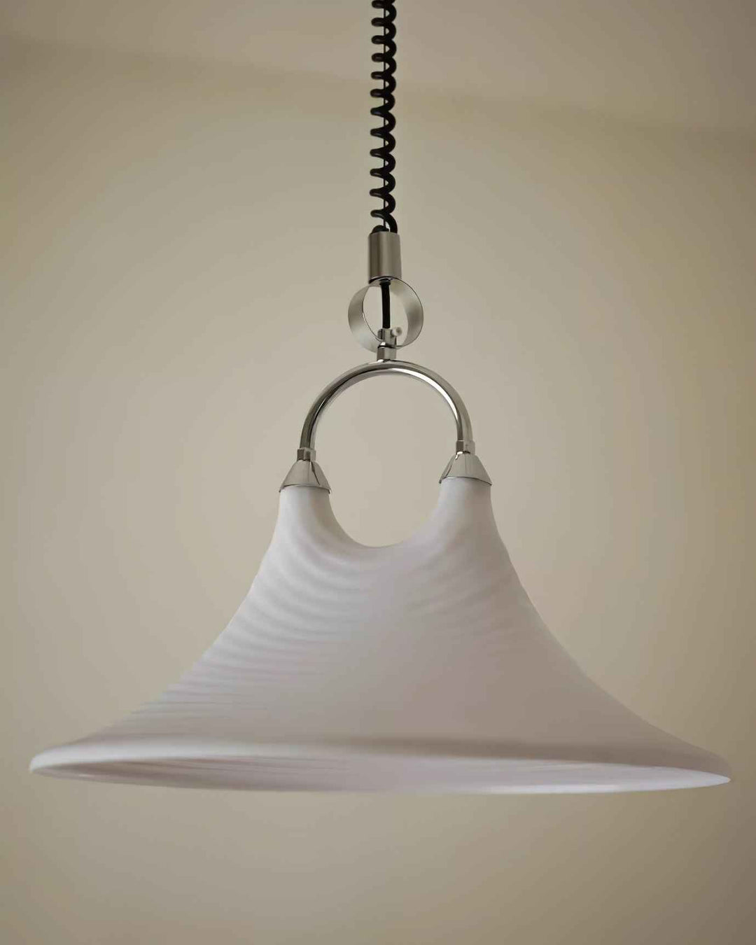 Lampe Fiore en Métal – Élégance Moderne