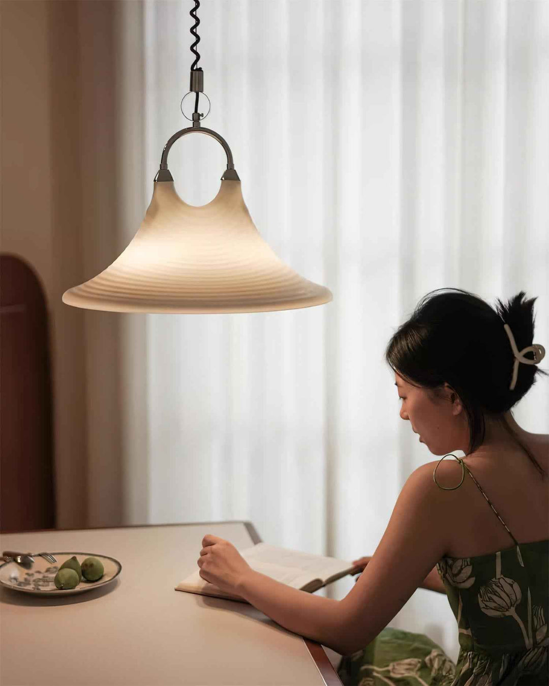 Lampe Fiore en Métal – Élégance Moderne