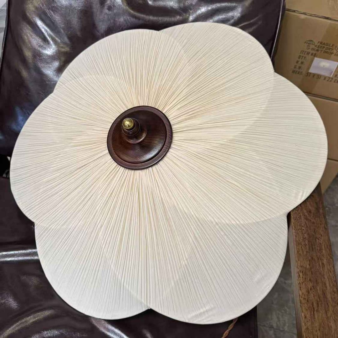 Lampe Evola en Métal – Élégance Moderne