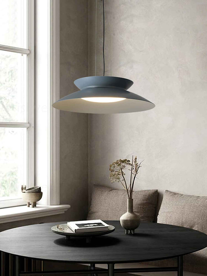 Lampe Evlaeus en Acrylique – Design Contemporain