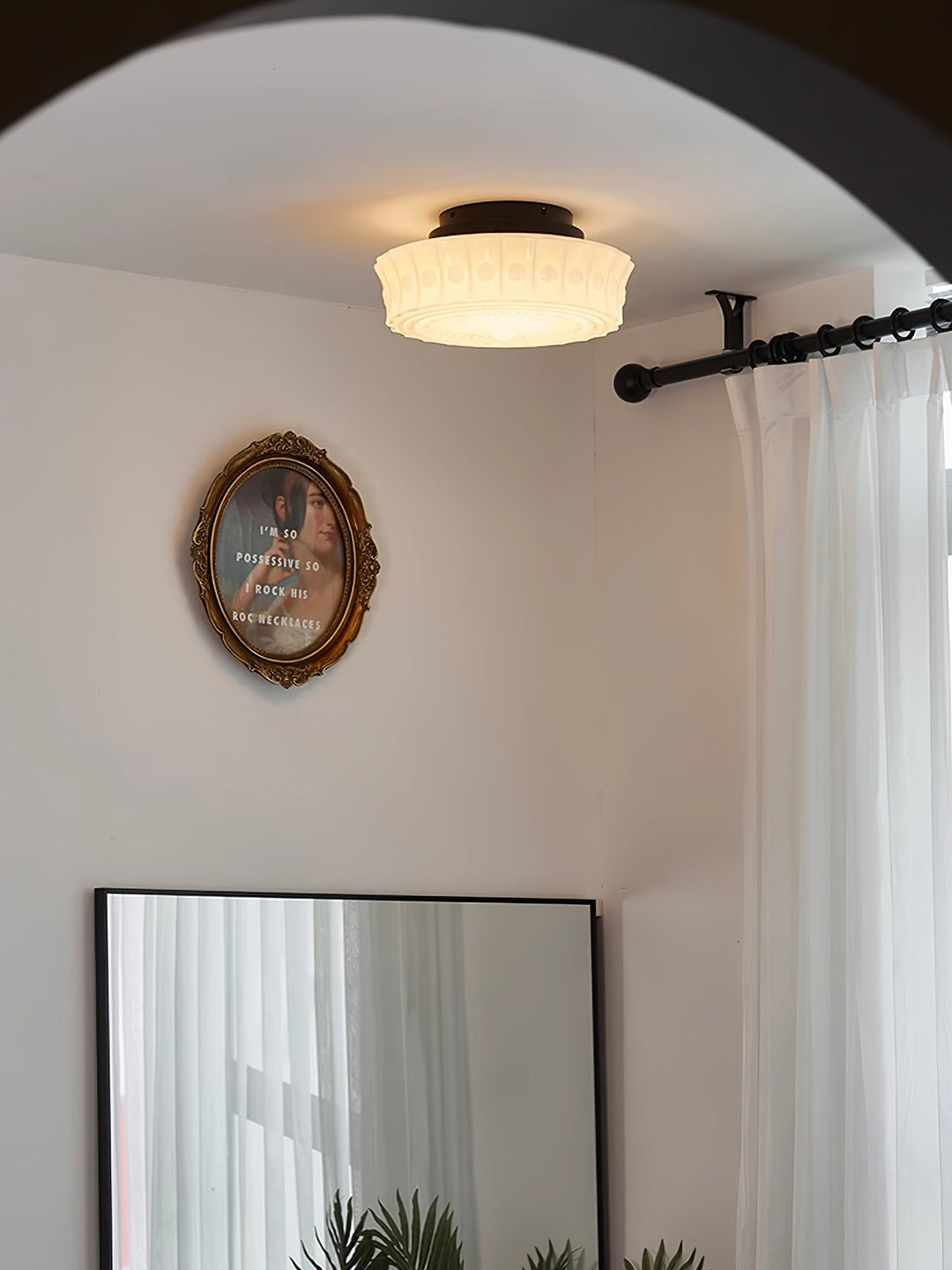 Solara Plafonnier en Verre Blanc Floral pour Salon - Neutralighting
